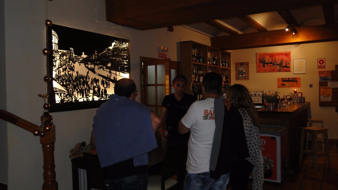 zona-del-bar-las-escaleras.jpg